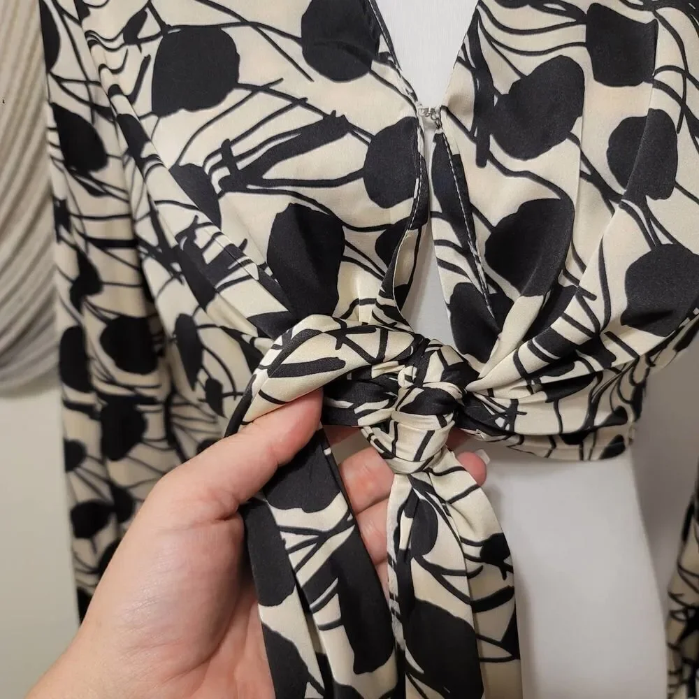 Lush Tie-Front Crop Top Blouse Sz S